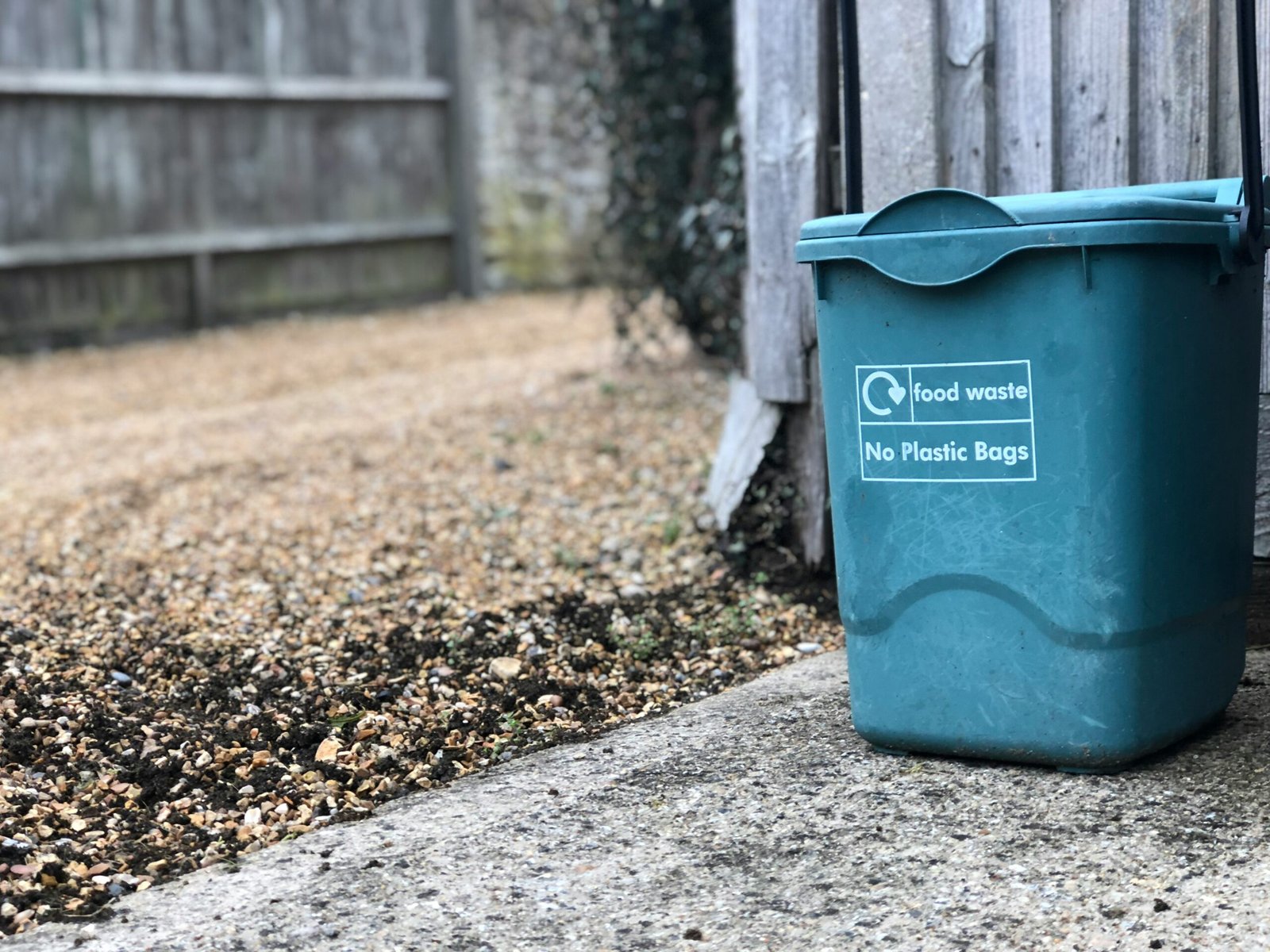 How to Make Your Own Compost Bin at Home: A Step-by-Step Guide